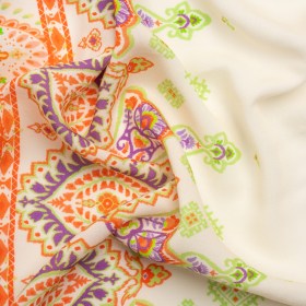 Viscose Crepe Panel – White, Orange and Purple Paisley Squares – Mood Exclusive Heavenly Day Viscose Crepe Panel – White, Orange and Purple Paisley Squares – Mood Exclusive Heavenly Day