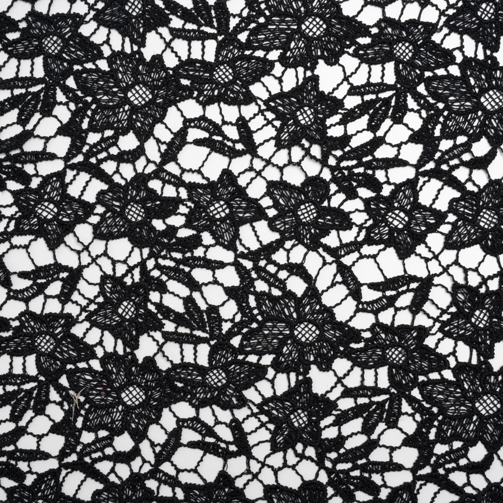 Guipure Lace with Finished Edges – Black Floral – Designer Deadstock Guipure Lace with Finished Edges – Black Floral – Designer Deadstock