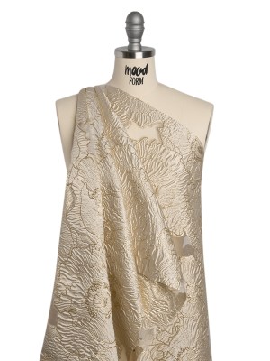 Metallic Burnout Brocade – Pale Beige and Gold All-Over Outlined Flowers Metallic Burnout Brocade – Pale Beige and Gold All-Over Outlined Flowers