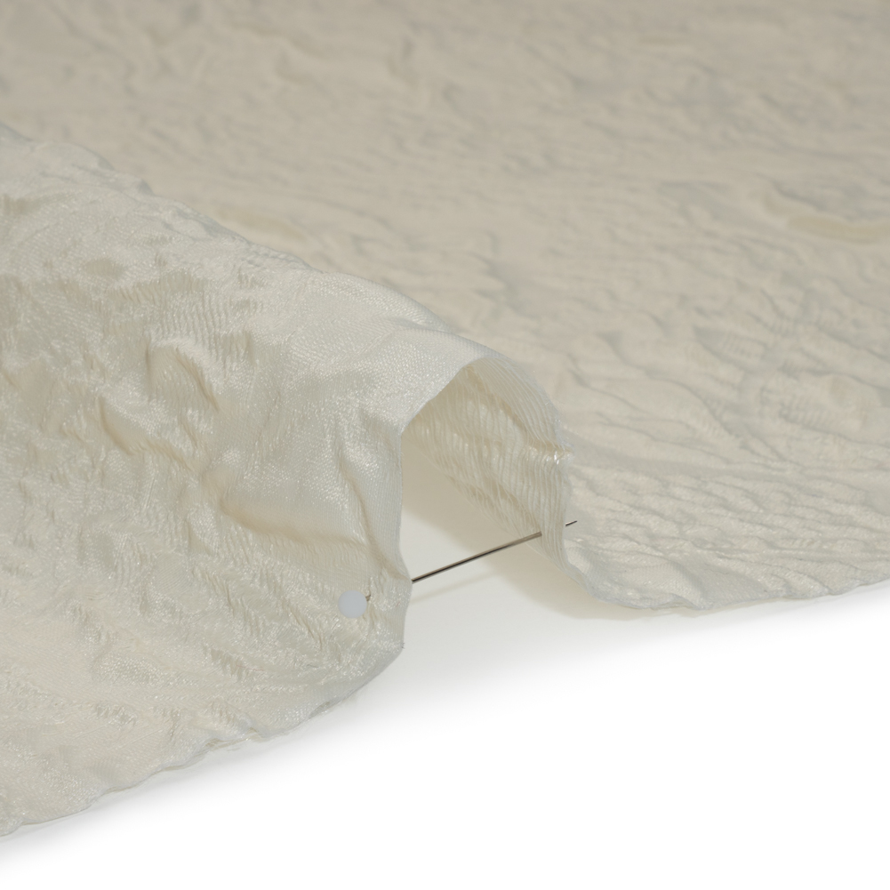 Polyester Brocade – Monochrome Ivory Roses and Leaves Polyester Brocade – Monochrome Ivory Roses and Leaves