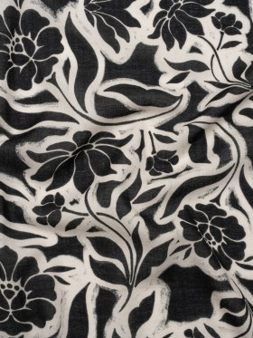 Cotton Crepe – Black and Cream Outlined Flowers – Mood Exclusive Pressed Petals Print Cotton Crepe – Black and Cream Outlined Flowers – Mood Exclusive Pressed Petals Print