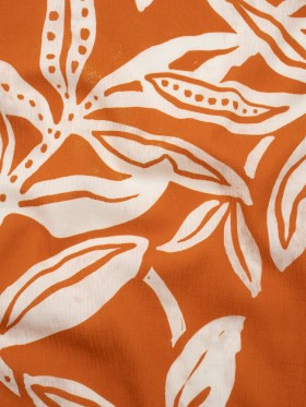 Slubbed Gauzy Cotton Woven – Pumpkin Orange and Cream Vines – Mood Exclusive Sandswept Tangle Print Slubbed Gauzy Cotton Woven – Pumpkin Orange and Cream Vines – Mood Exclusive Sandswept Tangle Print