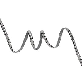 Yaya Han Studded Trim – Fantasy Silver and Black Single Row, 0.3125″ – Cosplay Collection Yaya Han Studded Trim – Fantasy Silver and Black Single Row, 0.3125″ – Cosplay Collection