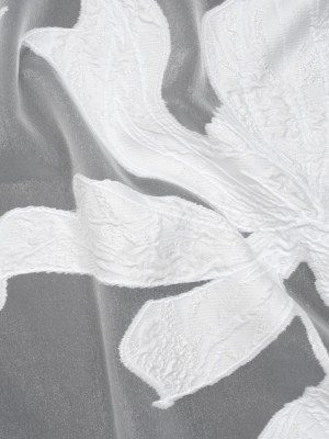 Metallic Polyester and Rayon Burnout Brocade – White Big Flowers Metallic Polyester and Rayon Burnout Brocade – White Big Flowers