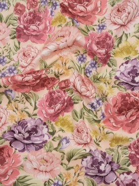 Brushed Cotton Woven – Pale Pink, Purple and Rose Red Blooming Flowers – Mood Exclusive Tender Bloom Print Brushed Cotton Woven – Pale Pink, Purple and Rose Red Blooming Flowers – Mood Exclusive Tender Bloom Print