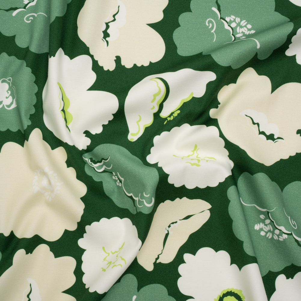 Brushed Cotton Woven – Green, Beige and White Simple Florals – Mood Exclusive Popping Petals Print Brushed Cotton Woven – Green, Beige and White Simple Florals – Mood Exclusive Popping Petals Print