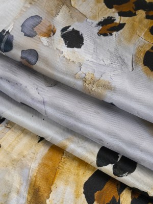 Silk Twill Print Made in Italy – Yellow Ochre, Brown and Black Painted Animal Spots – Deadstock Silk Twill Print Made in Italy – Yellow Ochre, Brown and Black Painted Animal Spots – Deadstock