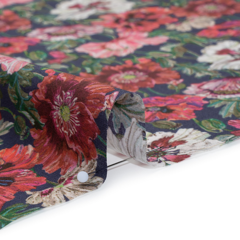 Liberty Fabrics Tana Lawn® – Poppy Amelie Dark Blue – Red, Green and Navy Poppy Flower Field Liberty Fabrics Tana Lawn® – Poppy Amelie Dark Blue – Red, Green and Navy Poppy Flower Field