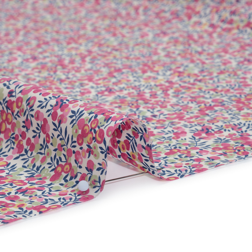 Liberty Fabrics Tana Lawn® – Wiltshire Bud Pink – Pink, Mint Green and Navy Berries and Leaves Liberty Fabrics Tana Lawn® – Wiltshire Bud Pink – Pink, Mint Green and Navy Berries and Leaves