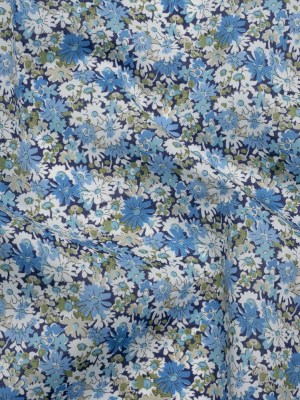 Liberty Fabrics Tana Lawn® – Libby Blue – Sky Blue, White and Sage Green Field of Daisies Liberty Fabrics Tana Lawn® – Libby Blue – Sky Blue, White and Sage Green Field of Daisies