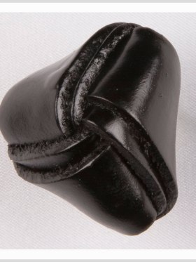 Black Leather Button – 36L/23mm Black Leather Button – 36L/23mm