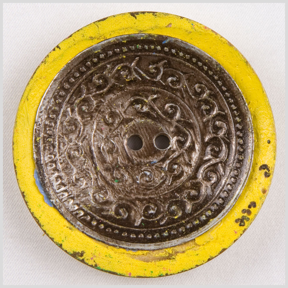 Yellow and Silver Foiled 2-Hole Coconut Button – 74L/47mm Yellow and Silver Foiled 2-Hole Coconut Button – 74L/47mm