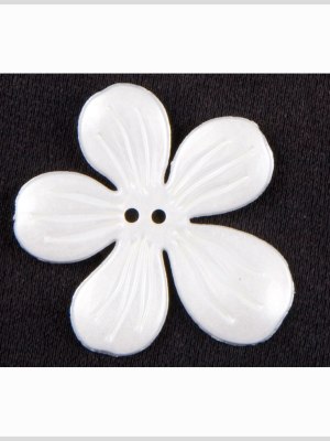 White Floral Plastic Coat Button – 50L/32mm White Floral Plastic Coat Button – 50L/32mm