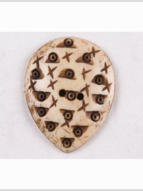 Natural Bone Carved Oval 2-Hole Button – 54L/34mm Natural Bone Carved Oval 2-Hole Button – 54L/34mm