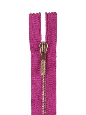 Pink Metal Zipper with Gold Pull and Teeth – 4.5″ Pink Metal Zipper with Gold Pull and Teeth – 4.5″