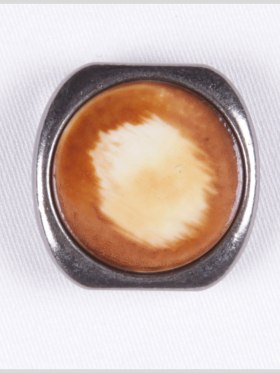 Titan Beige Metal Button – 28L/18mm Titan Beige Metal Button – 28L/18mm