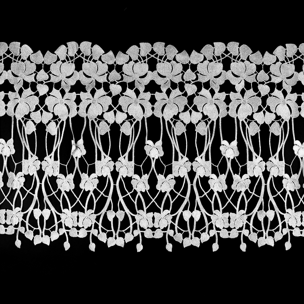 Metallic White Floral Lace Trimming – 16″ Metallic White Floral Lace Trimming – 16″