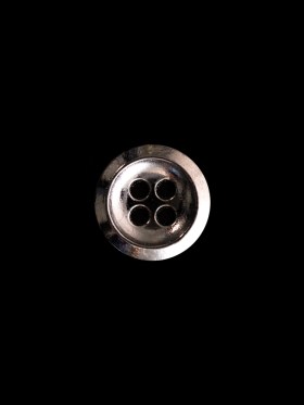 Italian Gunmetal 4-Hole Button – 18L/11.5mm Italian Gunmetal 4-Hole Button – 18L/11.5mm