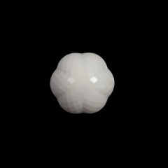 Italian Beige Floral Beveled Shank Back Button – 22L/14mm Italian Beige Floral Beveled Shank Back Button – 22L/14mm