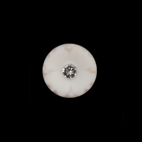 Italian Beige Floral Rhinestone-Centered Nylon Button – 24L/15mm Italian Beige Floral Rhinestone-Centered Nylon Button – 24L/15mm