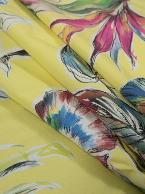 Cotton Poplin – Vibrant Yellow Floral – Creativite Epanouie Print – Mood Exclusive Avenable Collection Cotton Poplin – Vibrant Yellow Floral – Creativite Epanouie Print – Mood Exclusive Avenable Collection