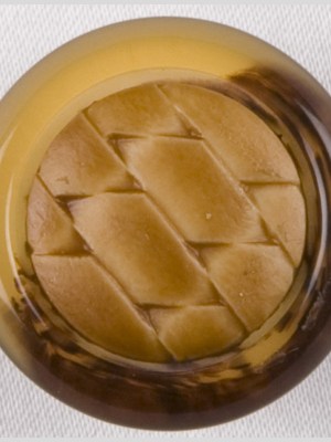 Plastic Shank Back Button – 36L/23mm – Beige and Brown Marbled with Basketweave Center Plastic Shank Back Button – 36L/23mm – Beige and Brown Marbled with Basketweave Center