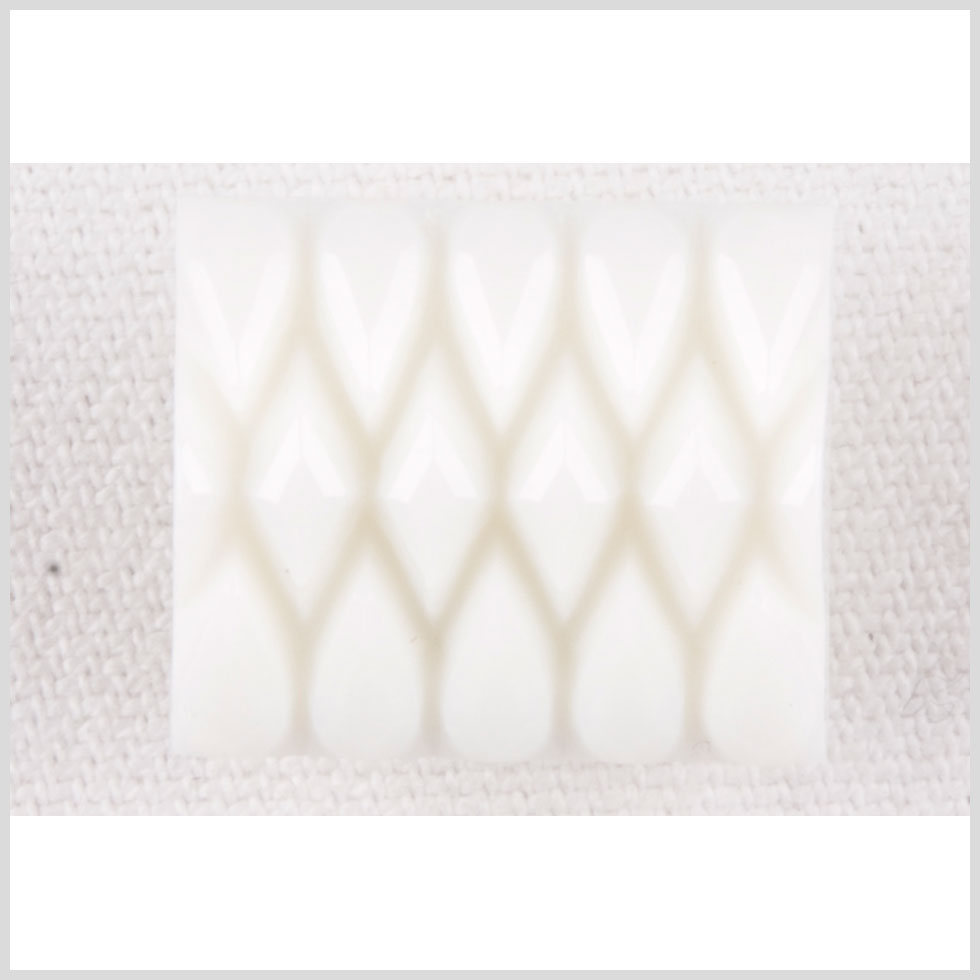 White Plastic Button – 28L/18mm White Plastic Button – 28L/18mm