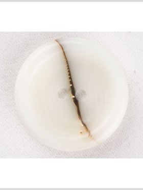 Ivory Waterfall-Edge Plastic 2-Hole Button with Organic Brown Stripe – 32L/20mm Ivory Waterfall-Edge Plastic 2-Hole Button with Organic Brown Stripe – 32L/20mm