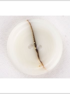 Ivory Waterfall-Edge Plastic 2-Hole Button with Organic Brown Stripe – 40L/25.5mm Ivory Waterfall-Edge Plastic 2-Hole Button with Organic Brown Stripe – 40L/25.5mm