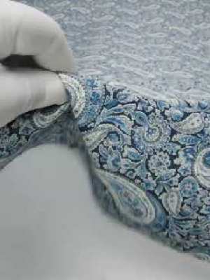 Liberty Fabrics Tana Lawn® – Lee Manor Dark Blue – Blue and White Paisley Liberty Fabrics Tana Lawn® – Lee Manor Dark Blue – Blue and White Paisley