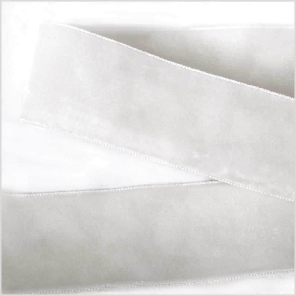 White Double Face Velvet Ribbon – 1.5″ White Double Face Velvet Ribbon – 1.5″