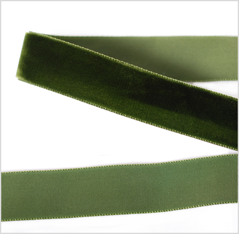 Hunter Single Face Velvet Ribbon – 7/8″ Hunter Single Face Velvet Ribbon – 7/8″