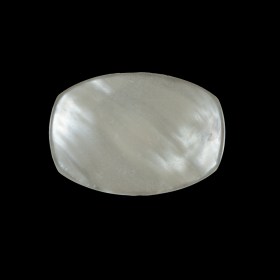 Ivory Iridescent Plastic Button – 40L/25.5mm Ivory Iridescent Plastic Button – 40L/25.5mm