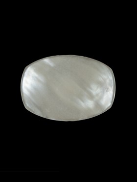 Ivory Iridescent Plastic Button – 36L/23mm Ivory Iridescent Plastic Button – 36L/23mm