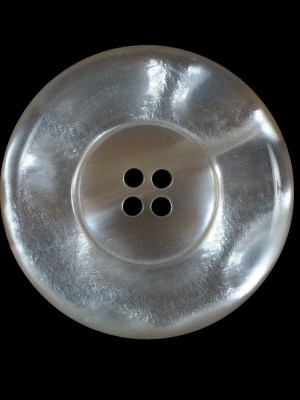 Beige Iridescent Plastic Button – 44L/28mm Beige Iridescent Plastic Button – 44L/28mm