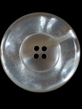 Beige Iridescent Plastic Button – 44L/28mm Beige Iridescent Plastic Button – 44L/28mm