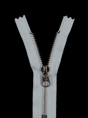Light Gray Metal Closed Bottom Zipper with Silver Teeth – 4.5″ Light Gray Metal Closed Bottom Zipper with Silver Teeth – 4.5″
