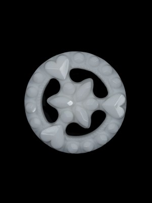 White Hearts and Gems Plastic Shank-Back Button – 36L/23mm White Hearts and Gems Plastic Shank-Back Button – 36L/23mm