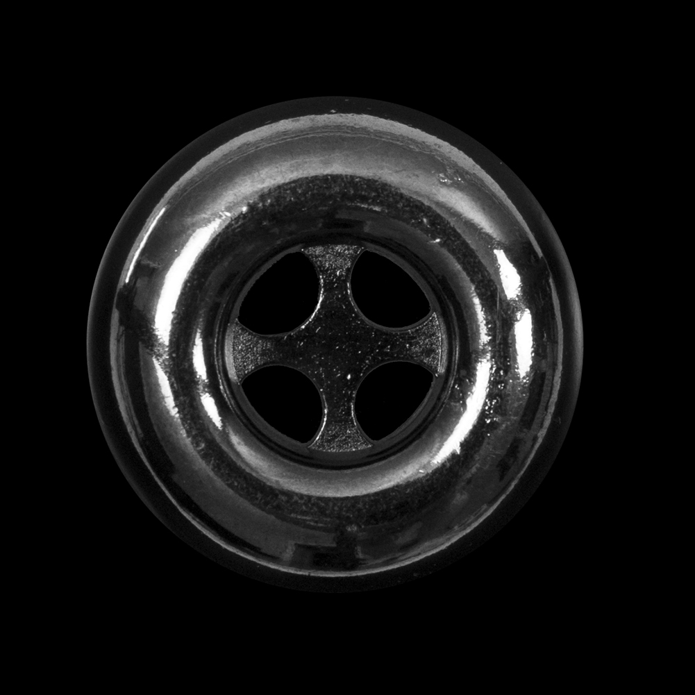 Italian Silver 4-Hole Metal Button – 44L/28mm Italian Silver 4-Hole Metal Button – 44L/28mm