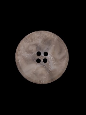Beige Plastic 4-Hole Button – 32L/20mm Beige Plastic 4-Hole Button – 32L/20mm