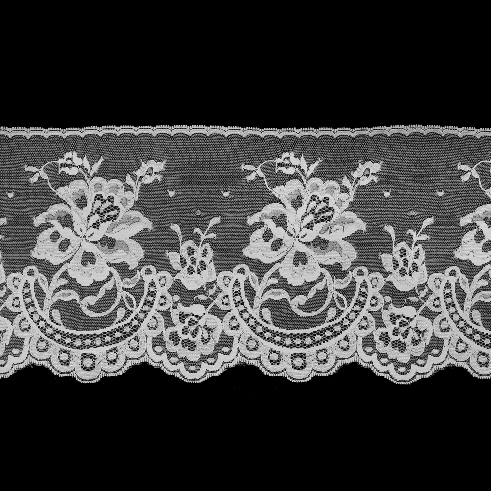 Off-White Floral Lace Trimming – 6.5″ Off-White Floral Lace Trimming – 6.5″