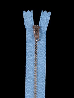Blue Metal Zipper with Silver Pull and Teeth – 4.5″ Blue Metal Zipper with Silver Pull and Teeth – 4.5″