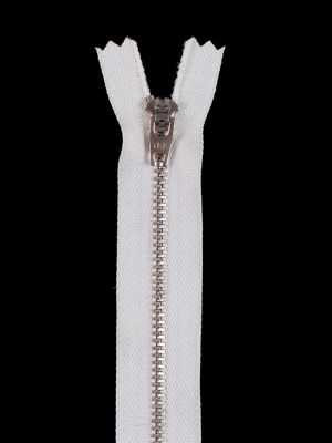 Light Beige Metal Zipper with Silver Pull and Teeth – 5.5″ Light Beige Metal Zipper with Silver Pull and Teeth – 5.5″