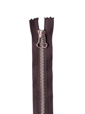 Dark Brown Metal Zipper with Silver Pull and Teeth – 6″ Dark Brown Metal Zipper with Silver Pull and Teeth – 6″