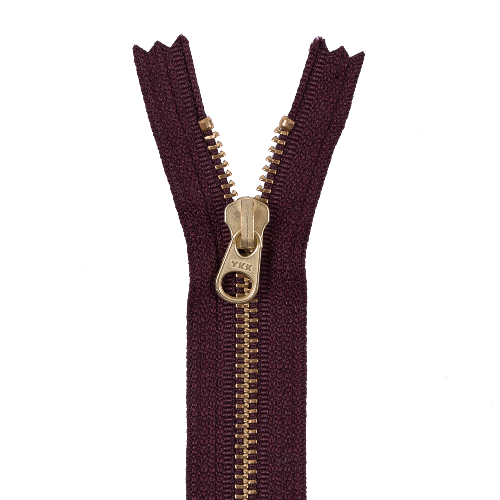 Metal Zipper with Gold Pull and Teeth 4.5″ – Reddish Brown Metal Zipper with Gold Pull and Teeth 4.5″ – Reddish Brown