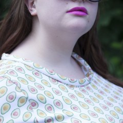 Avocados Digitally Printed on a Stretch Neoprene/Scuba Knit Avocados Digitally Printed on a Stretch Neoprene/Scuba Knit