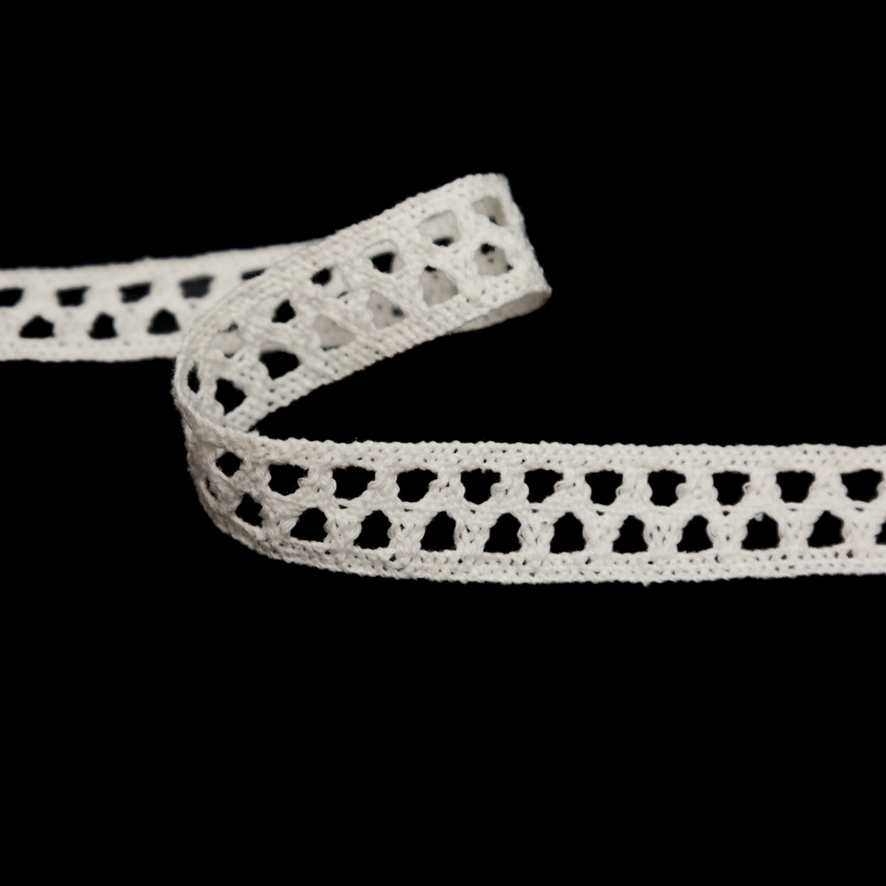 European Ivory Cotton Crochet Lace Trimming – 0.625″ European Ivory Cotton Crochet Lace Trimming – 0.625″