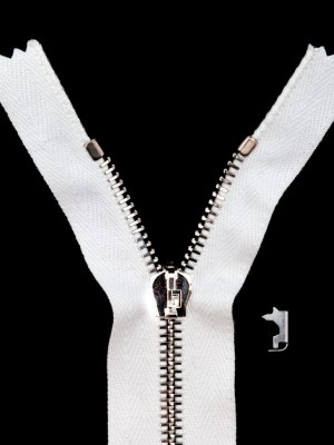 Mood Exclusive Italian White and Silver T5 Closed End Metal Zipper – 9″ Mood Exclusive Italian White and Silver T5 Closed End Metal Zipper – 9″