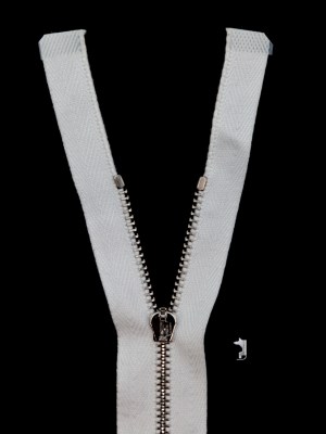 Mood Exclusive Italian Off-White and Silver T3 Open End Metal Zipper – 27.5″ Mood Exclusive Italian Off-White and Silver T3 Open End Metal Zipper – 27.5″