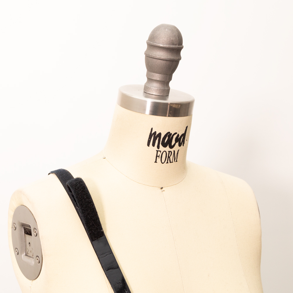 Black Sticky Back VELCRO® Brand Fastener – 0.625″ Black Sticky Back VELCRO® Brand Fastener – 0.625″